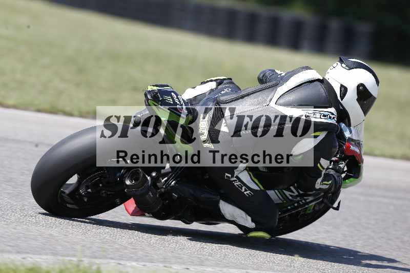 /44 09.08.2025 Plüss Moto Sport ADR/Freies Fahren/backside